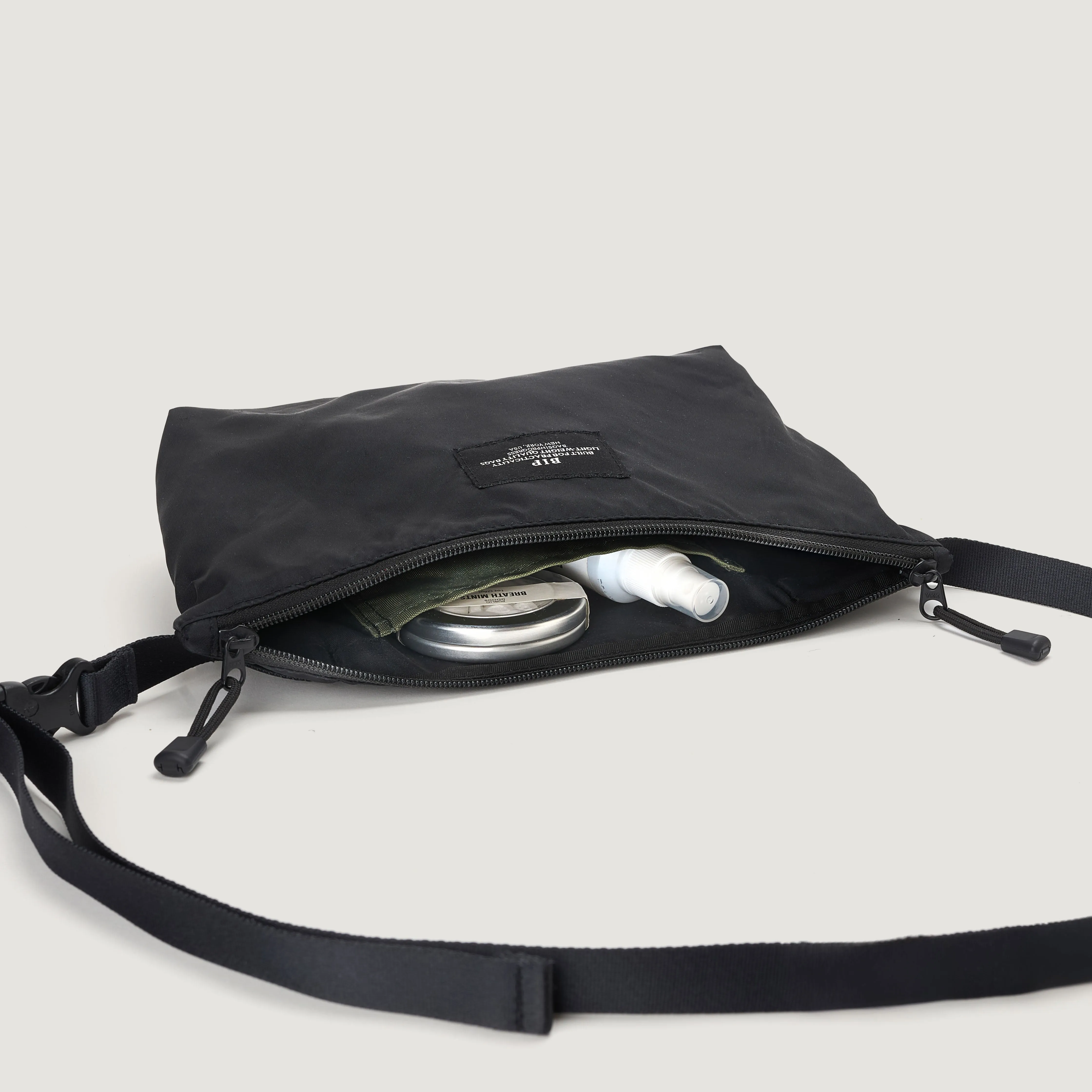 Bags in Progress Fannypack Crossbody J - Black