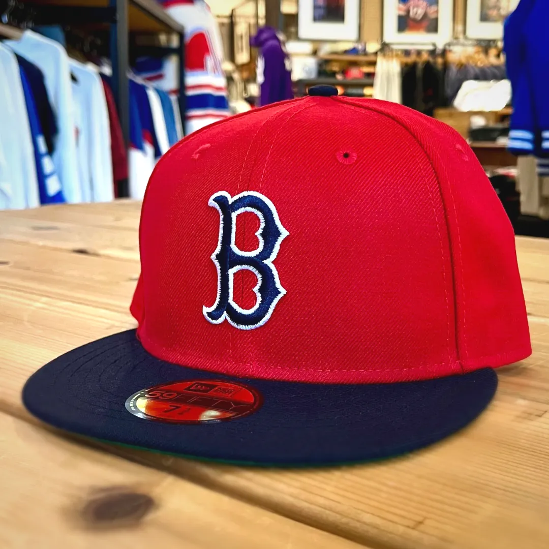 Boston Red Sox 1975-78 Red and Navy New Era Cooperstown 59Fifty Fitted Hat