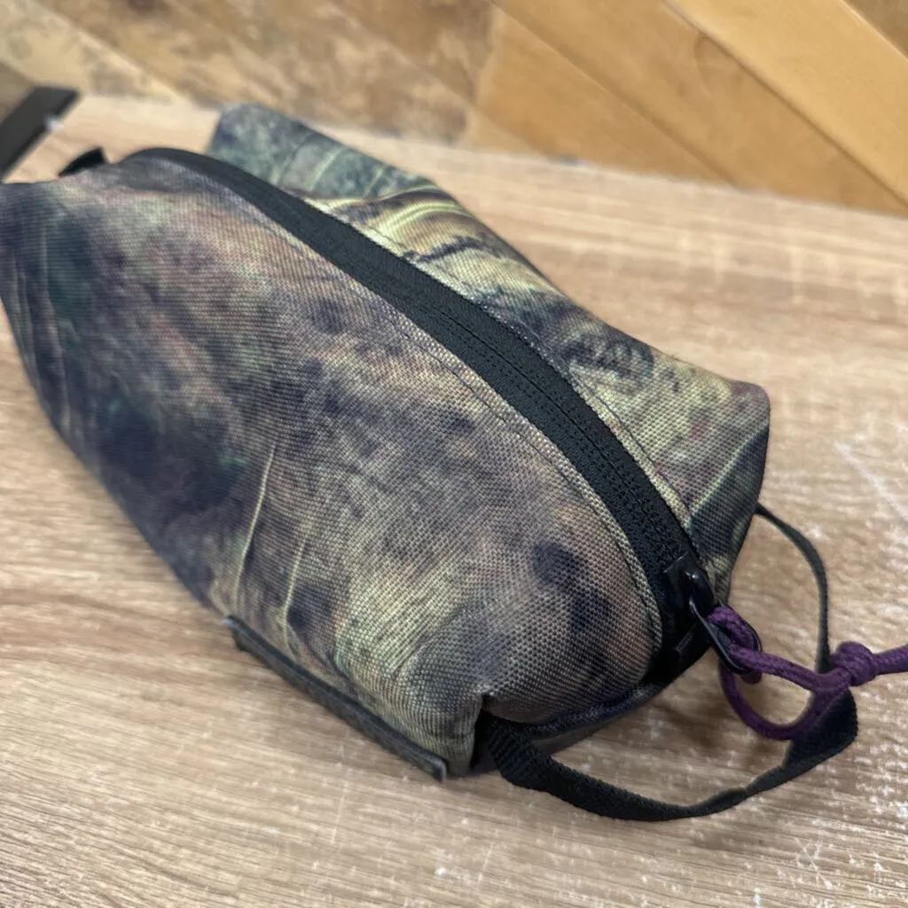 Burton - Camo Pencil Case - MSRP $20: Green--