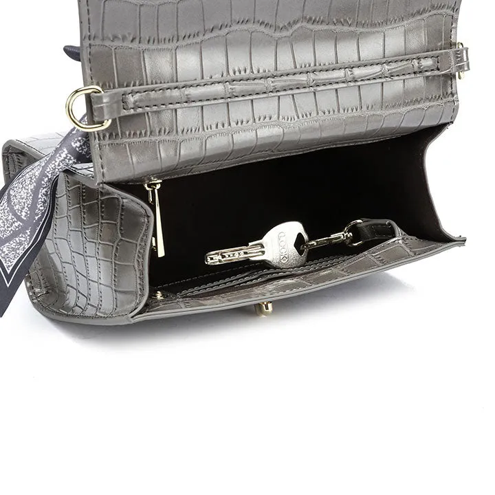 Classy yet Casual Handbag BD 109