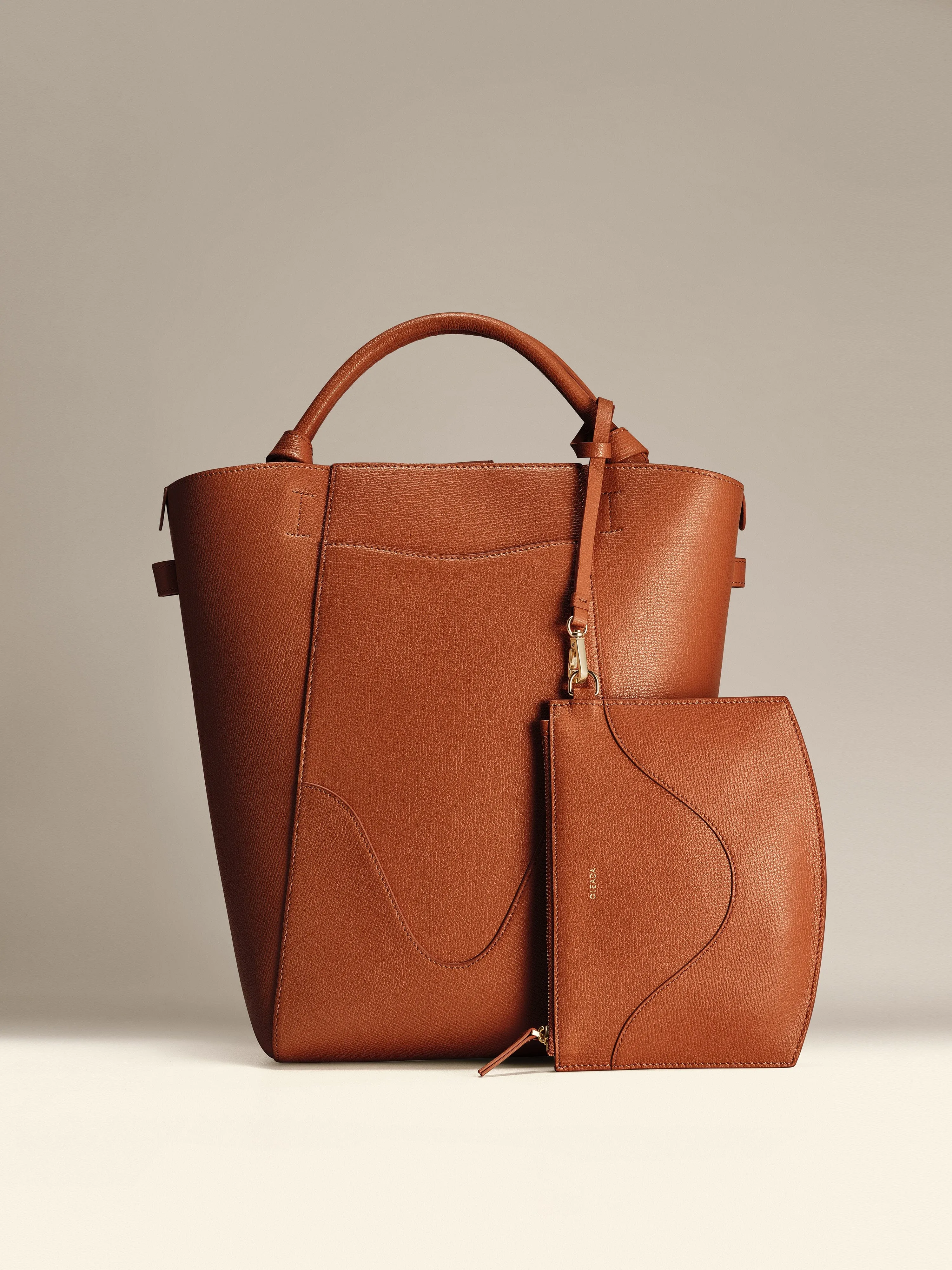 Marina Bucket Bag Chestnut