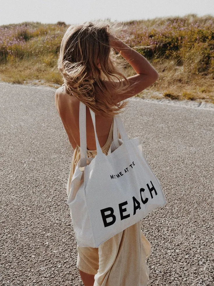 MEET ME AT THE BEACH Shopper