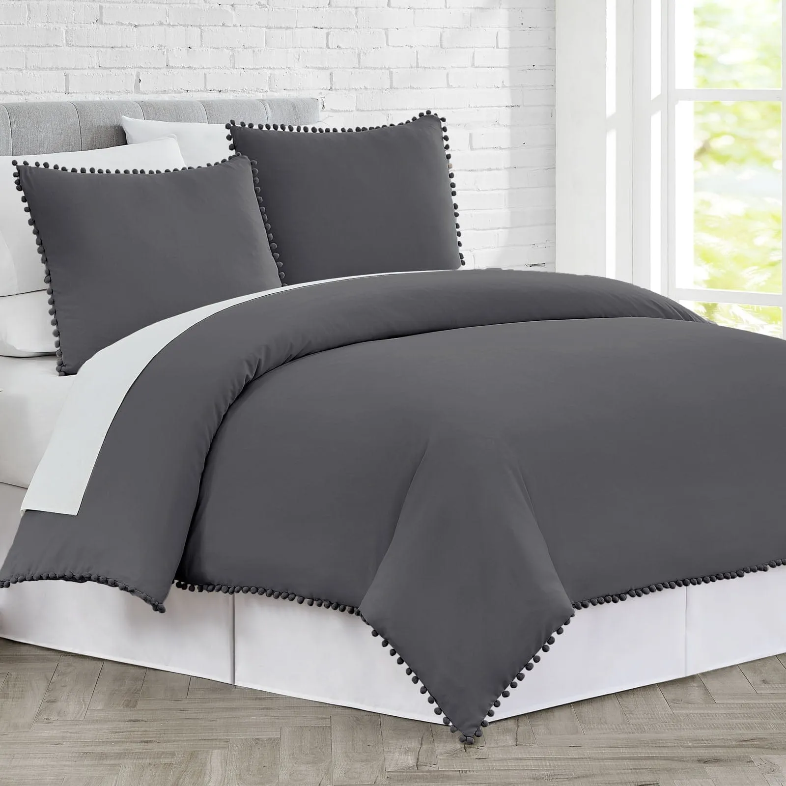 Pom-Pom Duvet Cover Set