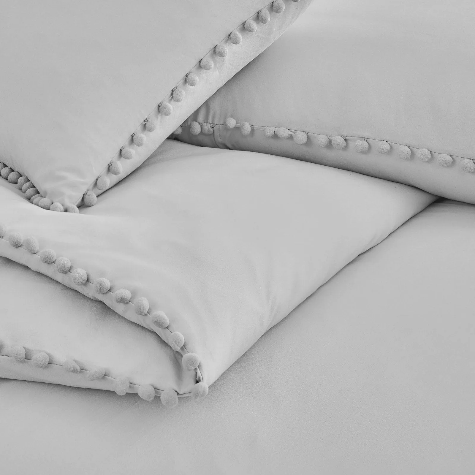 Pom-Pom Duvet Cover Set