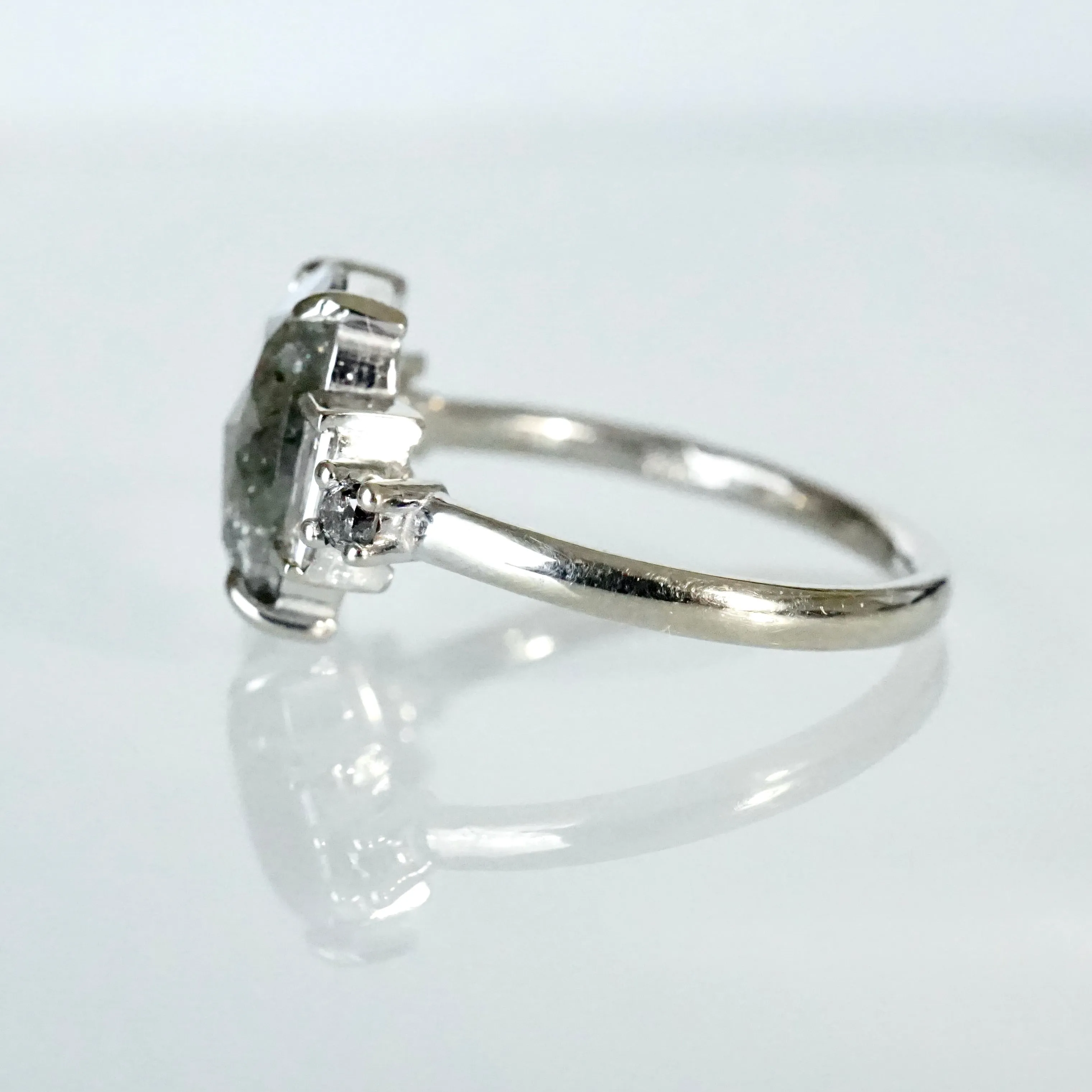 Salt and Pepper Diamond Ring - Gray Diamond Engagement ring - Unique Rose Cut Diamond Ring - Five Stone Diamond Ring