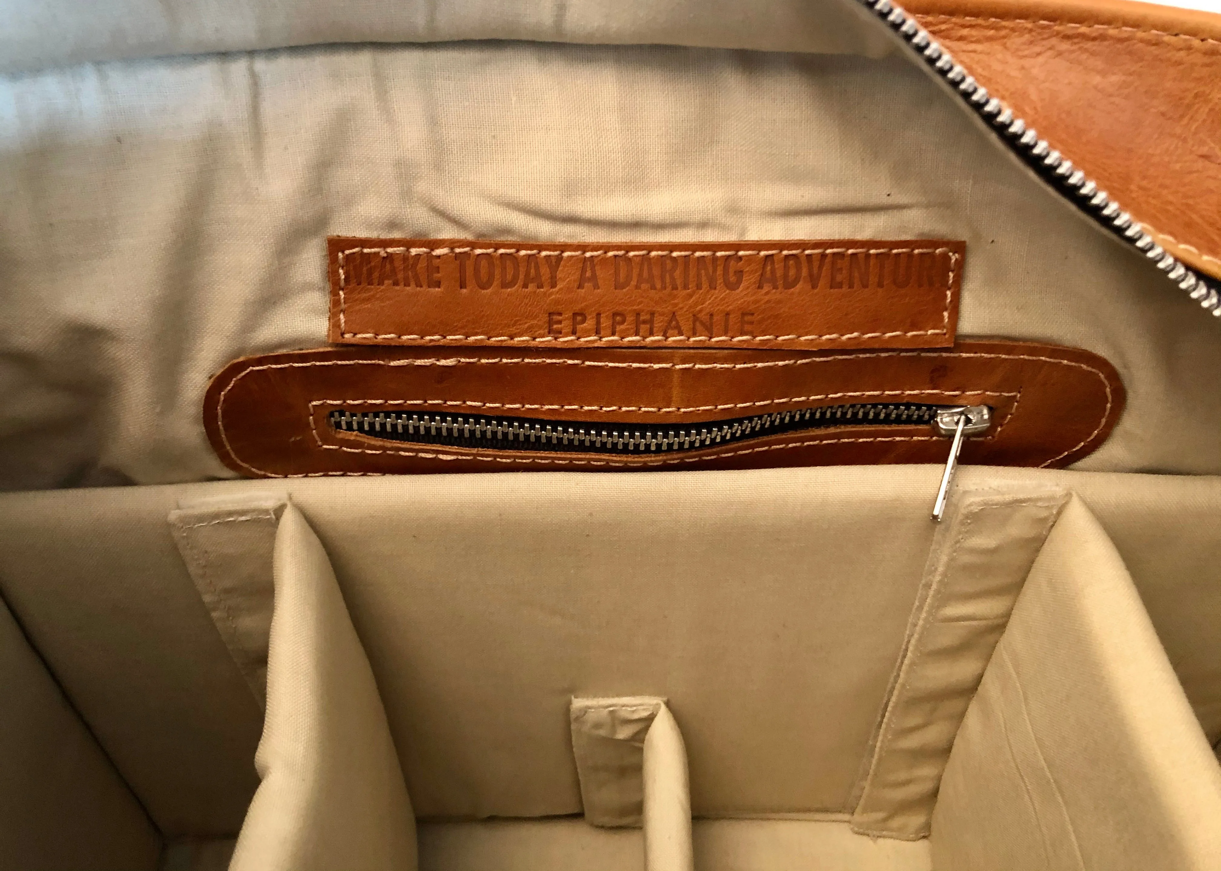 Santiago Camera Bag
